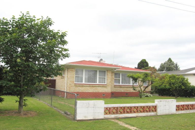Photo of property in 71 Rosehill Drive, Rosehill, Papakura, 2113