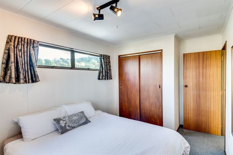 Photo of property in 24 Harpham Street, Taradale, Napier, 4112