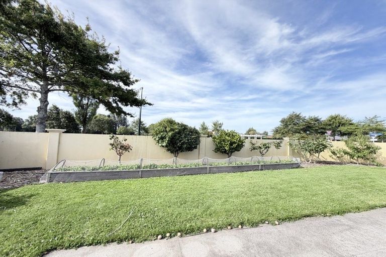 Photo of property in 2 Redfern Street, Northwood, Christchurch, 8051
