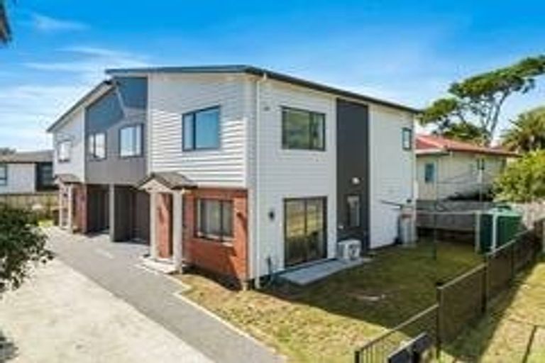 Photo of property in 1 Kendall Court, Wattle Downs, Auckland, 2103