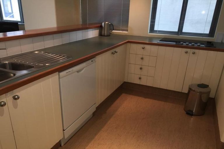 Photo of property in Kelvin House, 2g/16 The Terrace, Wellington Central, Wellington, 6011