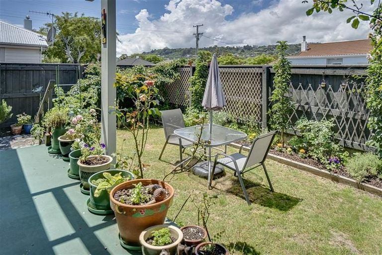 Photo of property in 2/4 Otterson Street, Tahunanui, Nelson, 7011