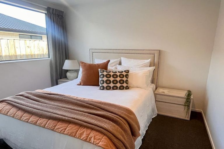 Photo of property in 6 Blue Jacket Drive, Halswell, Christchurch, 8025