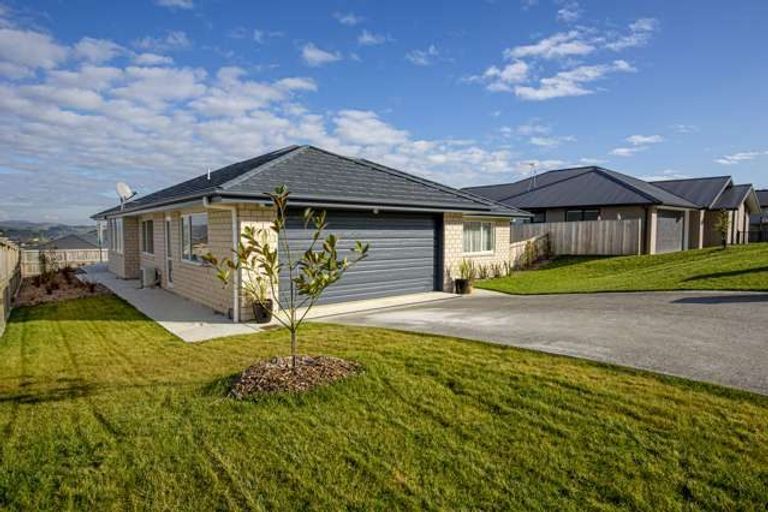 Photo of property in 35 Westmuir Crescent, Pokeno, 2402