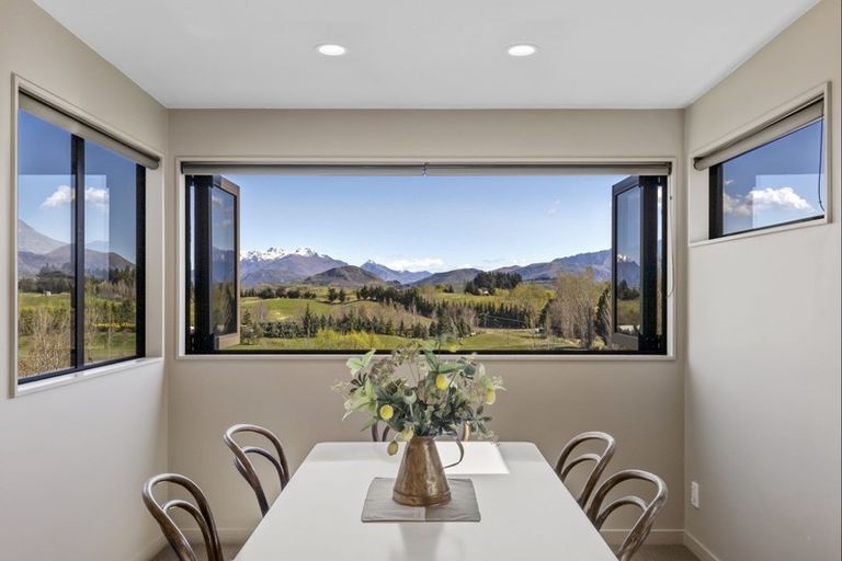 Photo of property in 65 Cotter Avenue, Arrowtown, 9302