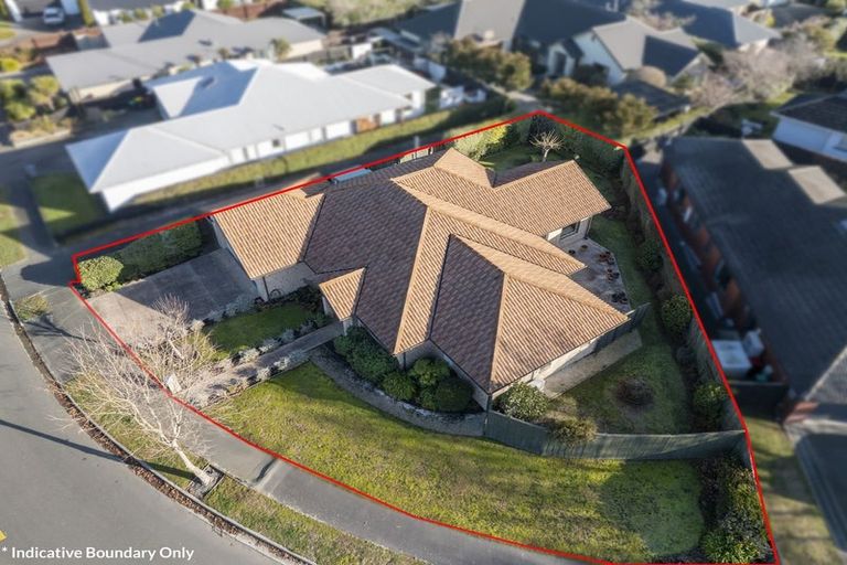 Photo of property in 20 Pohutukawa Crescent, Parklands, Christchurch, 8083