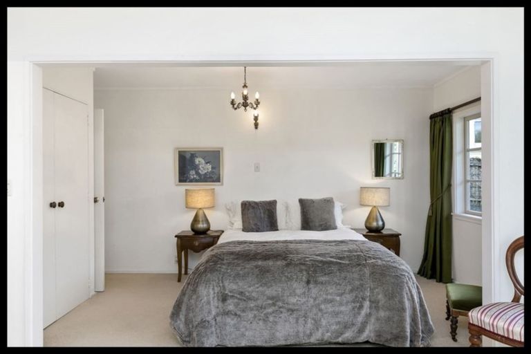 Photo of property in 11 Cockayne Road, Khandallah, Wellington, 6035