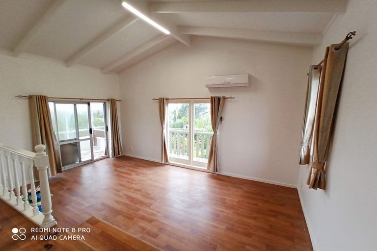 Photo of property in 12 Colwill Road, Massey, Auckland, 0614