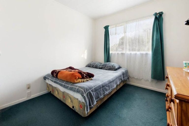 Photo of property in 36 Secretariat Place, Randwick Park, Auckland, 2105