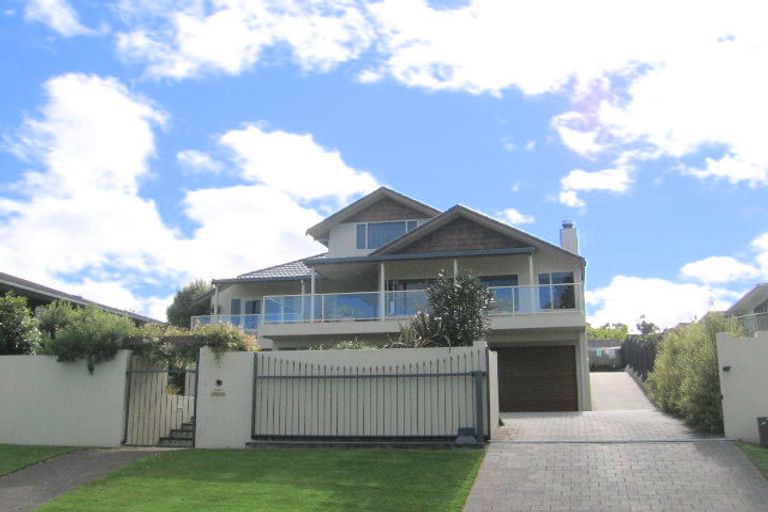 Photo of property in 6 Crowther Terrace, Waipahihi, Taupo, 3330