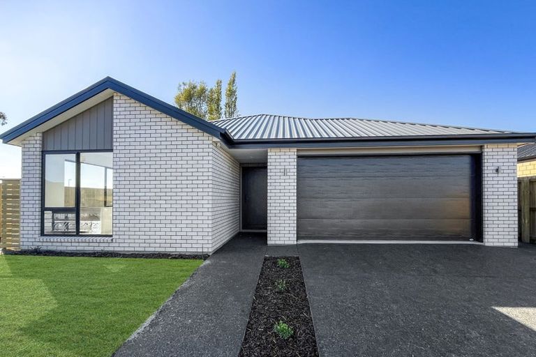 Photo of property in 64 Bill Hammond Drive, Belfast, Christchurch, 8051