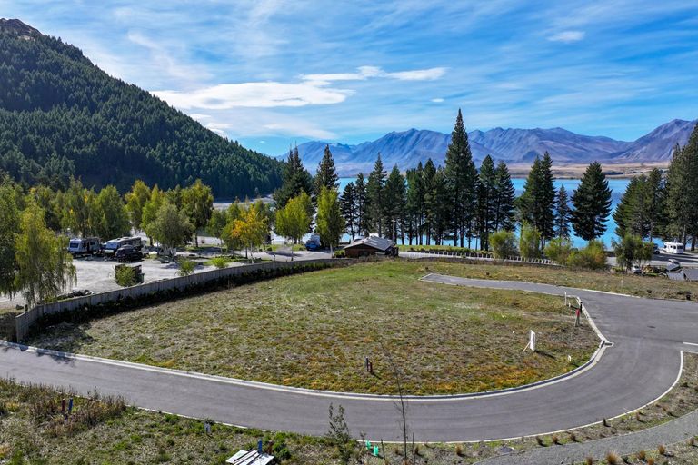 Photo of property in 17 Petes Place, Lake Tekapo, 7999