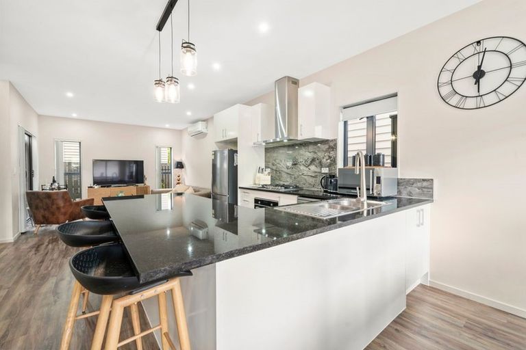 Photo of property in 11a Kent Road, Manurewa, Auckland, 2102