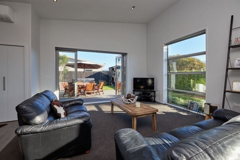 Photo of property in 1 Mcrae Gardens, Kaikoura Flat, Kaikoura, 7371