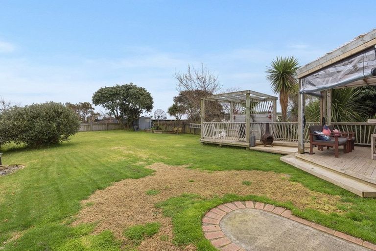 Photo of property in 102 Martin Road, Paraparaumu Beach, Paraparaumu, 5032