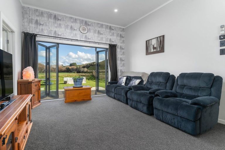 Photo of property in 10 Station Road, Mauriceville, Masterton, 5882