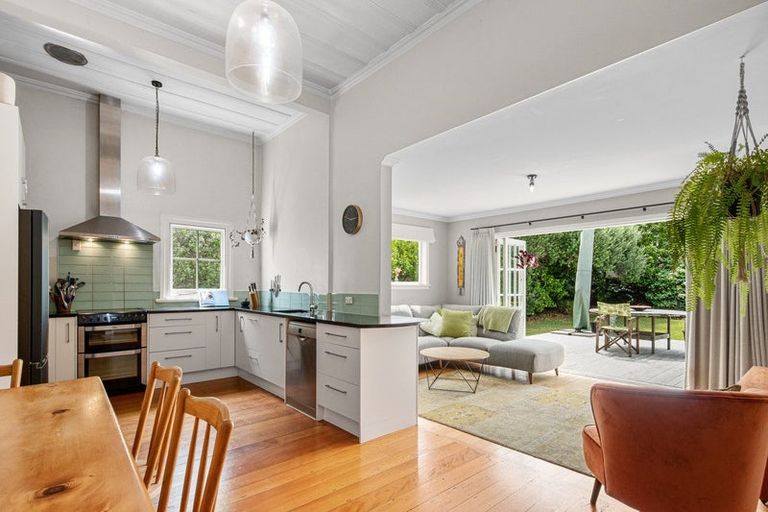 Photo of property in 356 Main Road, Huapai, Kumeu, 0810