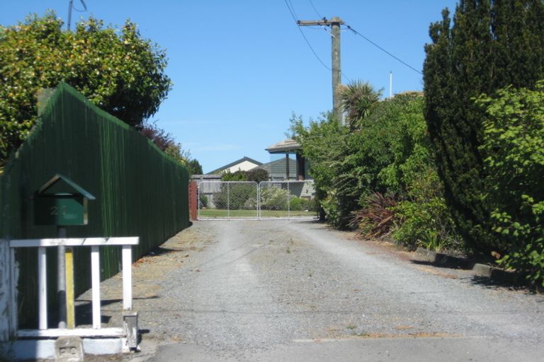 Photo of property in 21 Vivian Street, Burwood, Christchurch, 8083