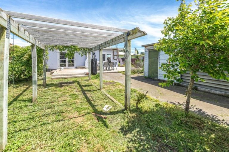 Photo of property in 22 Kotuku Street, Castlecliff, Whanganui, 4501