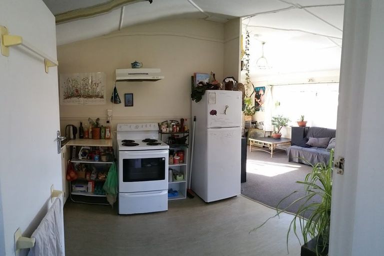 Photo of property in 21a Parkvale Road, Karori, Wellington, 6012