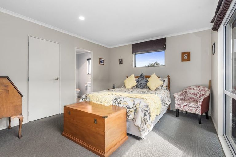 Photo of property in 4 Sea Dune Place, Ruakaka, 0116