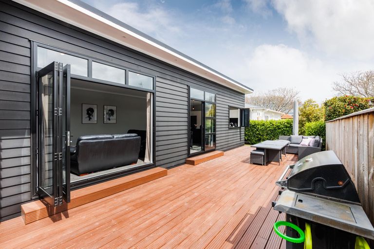 Photo of property in 30a Alfred Street, Roslyn, Palmerston North, 4414