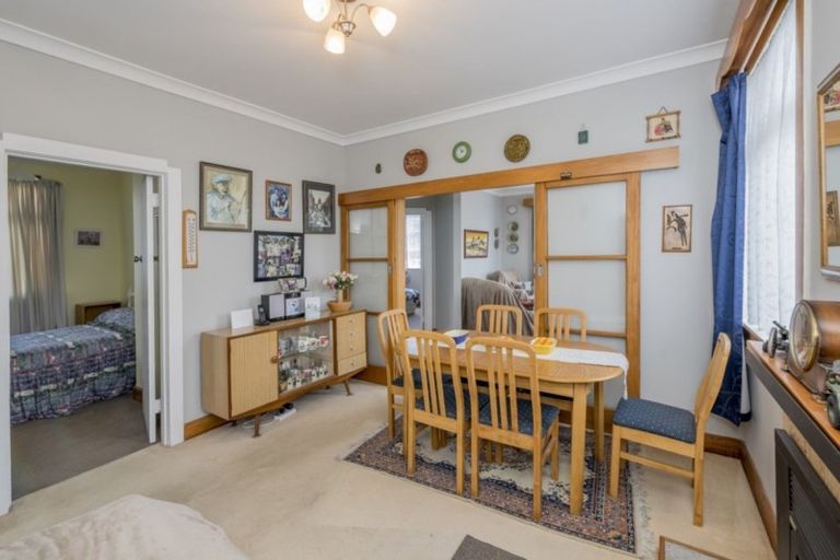 Photo of property in 30 Sussex Street, Levin, 5510