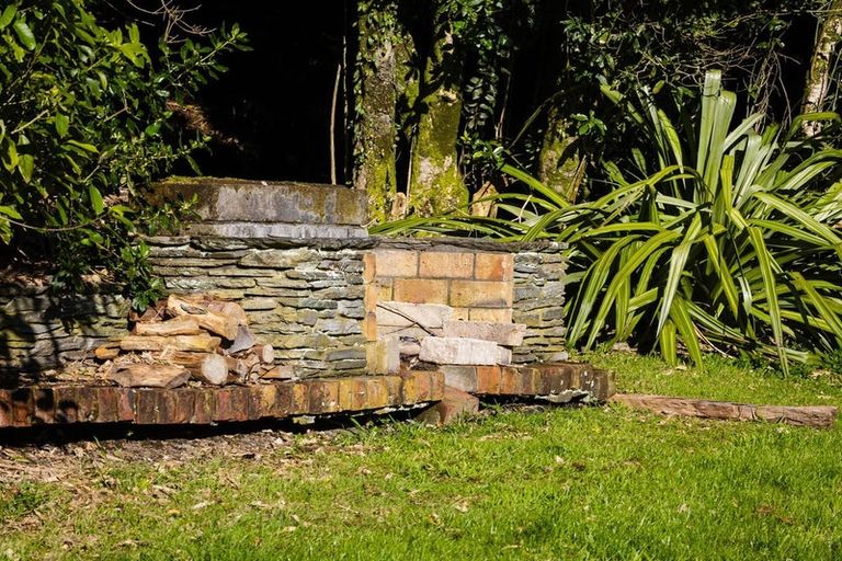 Photo of property in 120 Kumara Junction Highway, Seaview, Hokitika, 7882