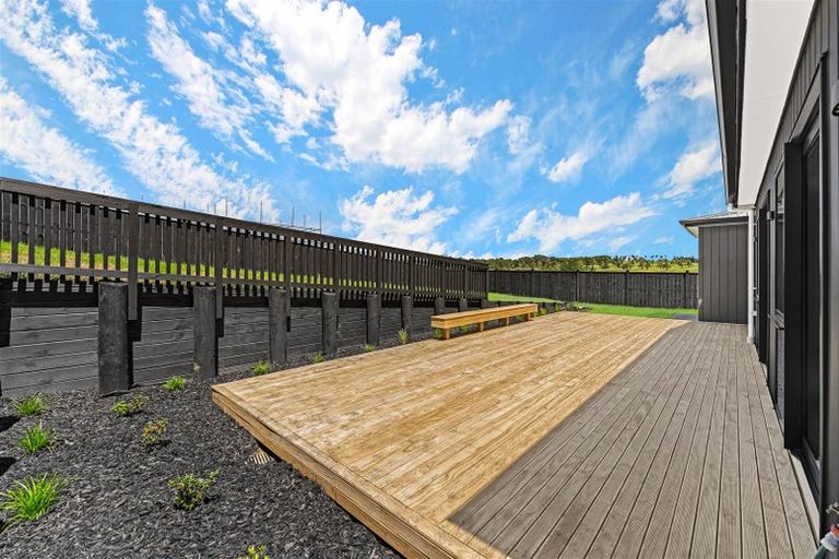 Photo of property in 4 Hutukawa Drive, Beachlands, Auckland, 2018