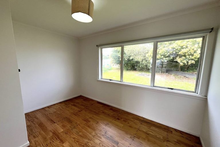 Photo of property in 1/59 Birkdale Road, Birkdale, Auckland, 0626