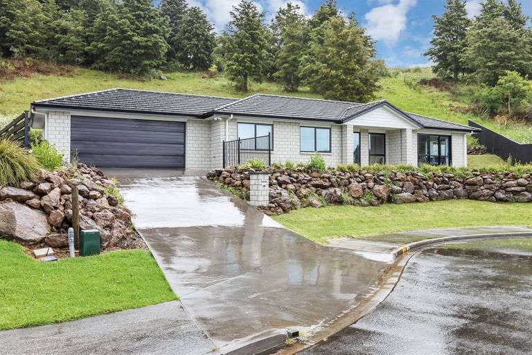 Photo of property in 25 Catherin Servant Close, Maunu, Whangarei, 0110