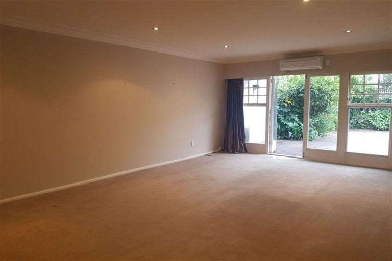 Photo of property in 7 Mcdougall Avenue, St Albans, Christchurch, 8014