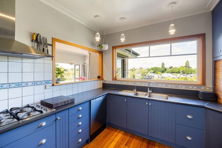 Photo of property in 10 Awatere Avenue, Beerescourt, Hamilton, 3200