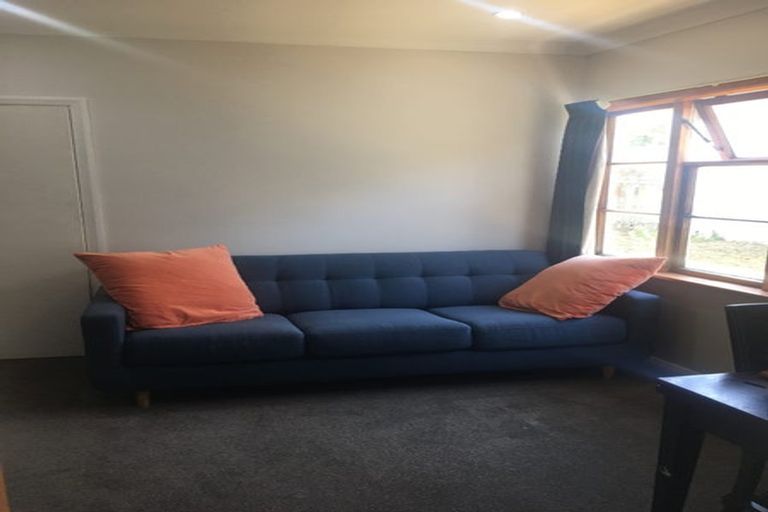 Photo of property in 35 Coates Street, Tawa, Wellington, 5028