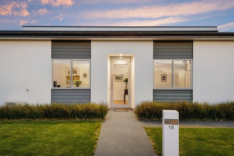 Photo of property in 18 Silverstream Boulevard, Kaiapoi, 7630