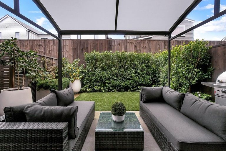 Photo of property in 22 Chaffinch Road, Hobsonville, Auckland, 0616