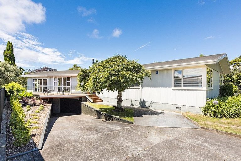 Photo of property in 104 Long Melford Road, Awapuni, Palmerston North, 4412