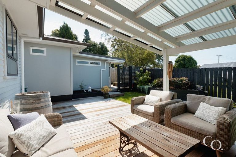 Photo of property in 22 Queen Road, Bellevue, Tauranga, 3110