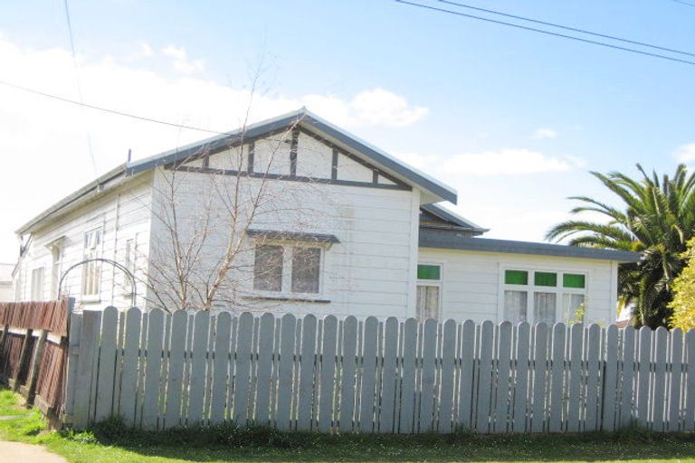 Photo of property in 30 Cuba Street, Marton, 4710