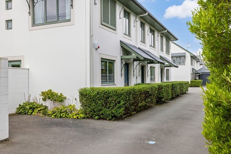 Photo of property in 2/36 Champion Street, Edgeware, Christchurch, 8013