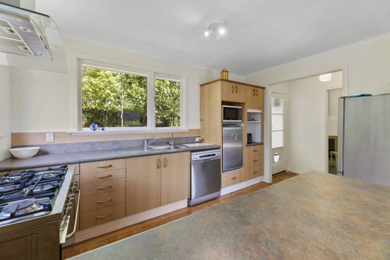 Photo of property in 26b Howard Street, Macandrew Bay, Dunedin, 9014