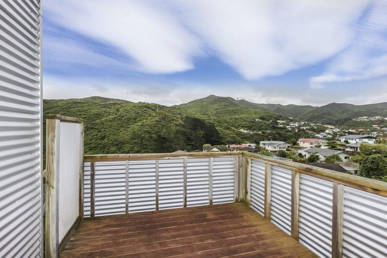 Photo of property in 34 Saddleback Grove, Karori, Wellington, 6012