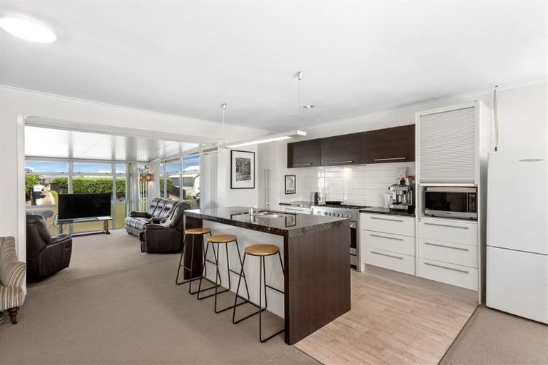 Photo of property in 43 Ranch Road, Mount Maunganui, 3116