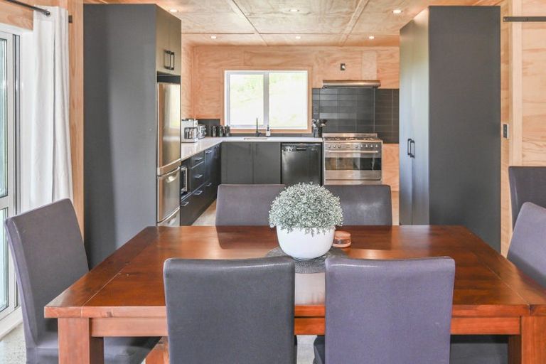 Photo of property in 1405 Taihape Road, Sherenden, Hastings, 4179