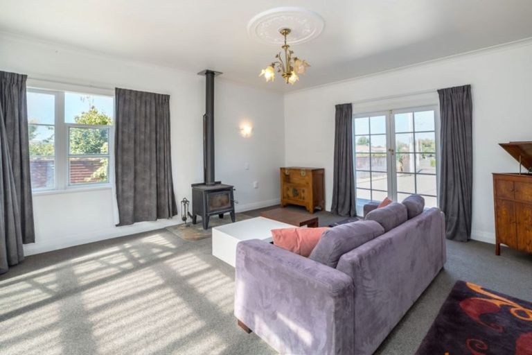 Photo of property in 65 Brandon Street, Featherston, 5710