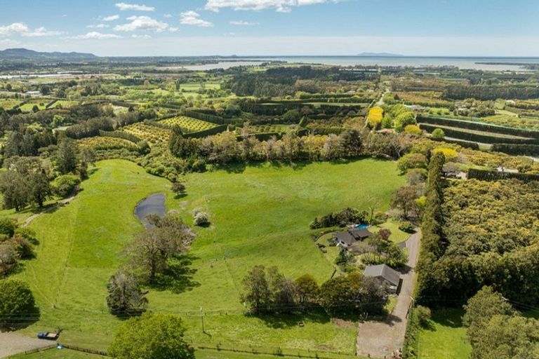 Photo of property in 42 Walker Road West, Aongatete, 3178