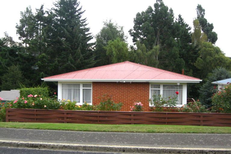 Photo of property in 4 Kennedy Road, Fairfield, Dunedin, 9018