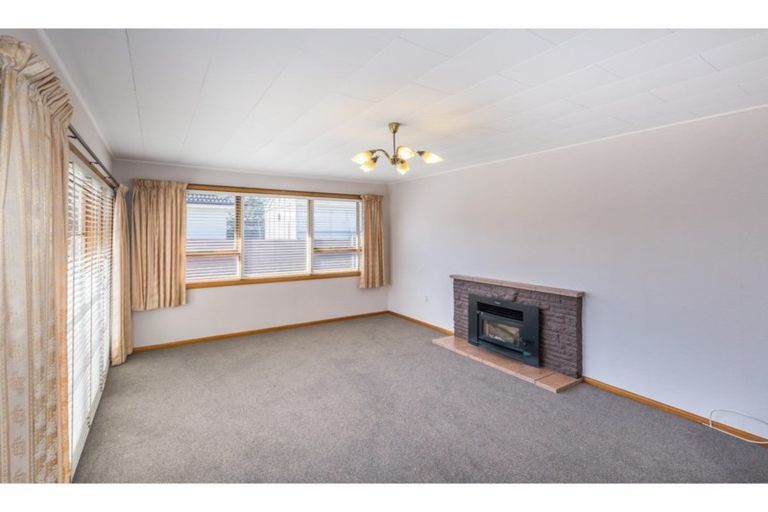 Photo of property in 32 Bournemouth Crescent, Aranui, Christchurch, 8061