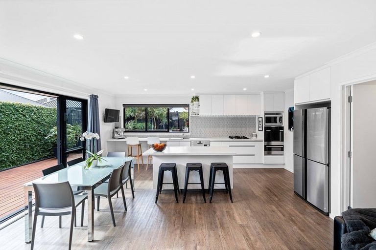 Photo of property in 34 Bradwell Crescent, Halswell, Christchurch, 8025