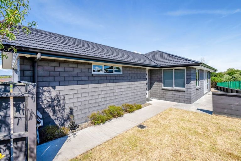 Photo of property in 8 Jersey Place, Bell Block, New Plymouth, 4312